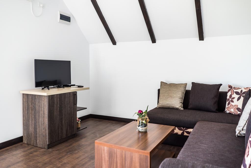 Casa Patru Anotimpuri Hotel Dunavăţu de Jos Eksteriør billede