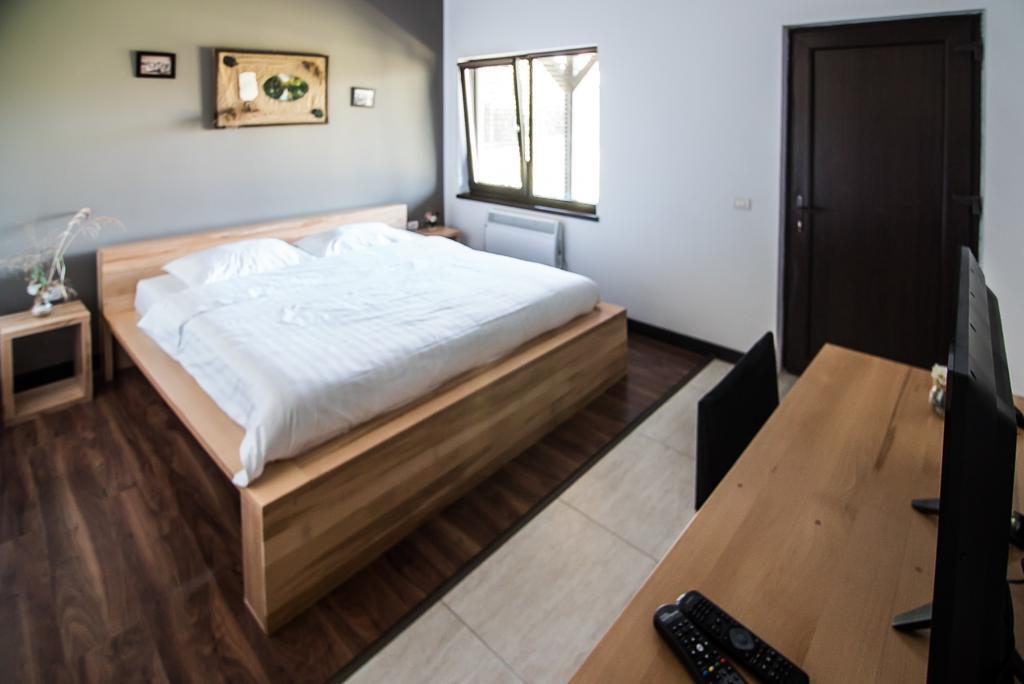 Casa Patru Anotimpuri Hotel Dunavăţu de Jos Eksteriør billede